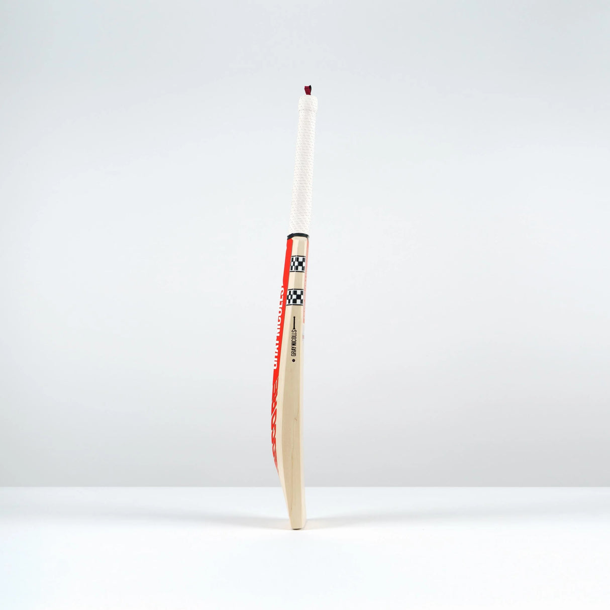 Gray-Nicolls NeoCore 500 Bat