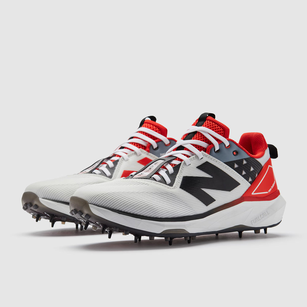 NEW BALANCE CK10 CRICKET SHOE