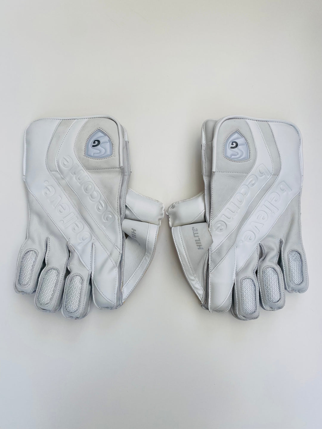 SG Hilite Wicket Keeping Cricket Gloves - All White